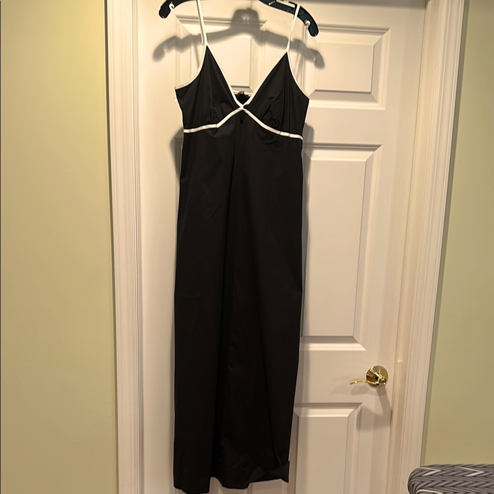 NWT Jessa Black Maxi Dress with White Trim size M